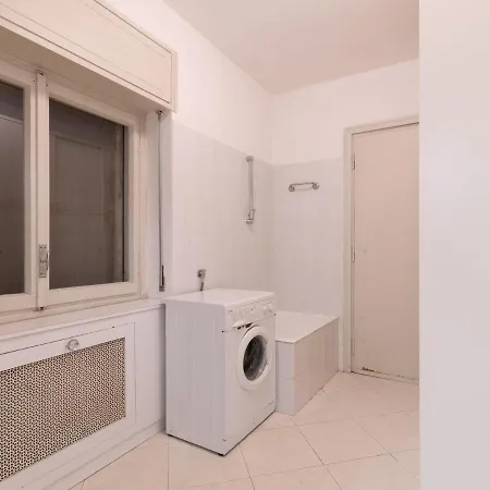 Chic In By The Beach Apartment Sanremo